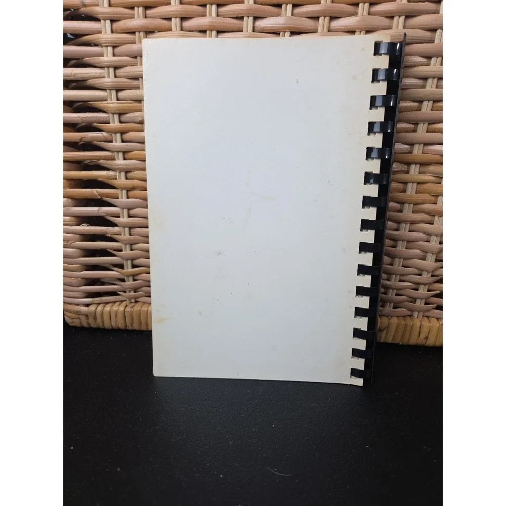 Arlington Fire And Rescue Ladies Auxiliary Cookbook Elkin‎ Jonesville NC 1994